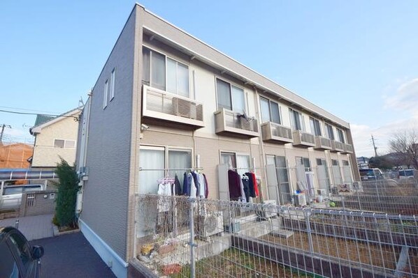 レオネクストメゾン サカタの物件外観写真